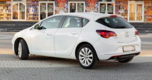 Opel Astra J